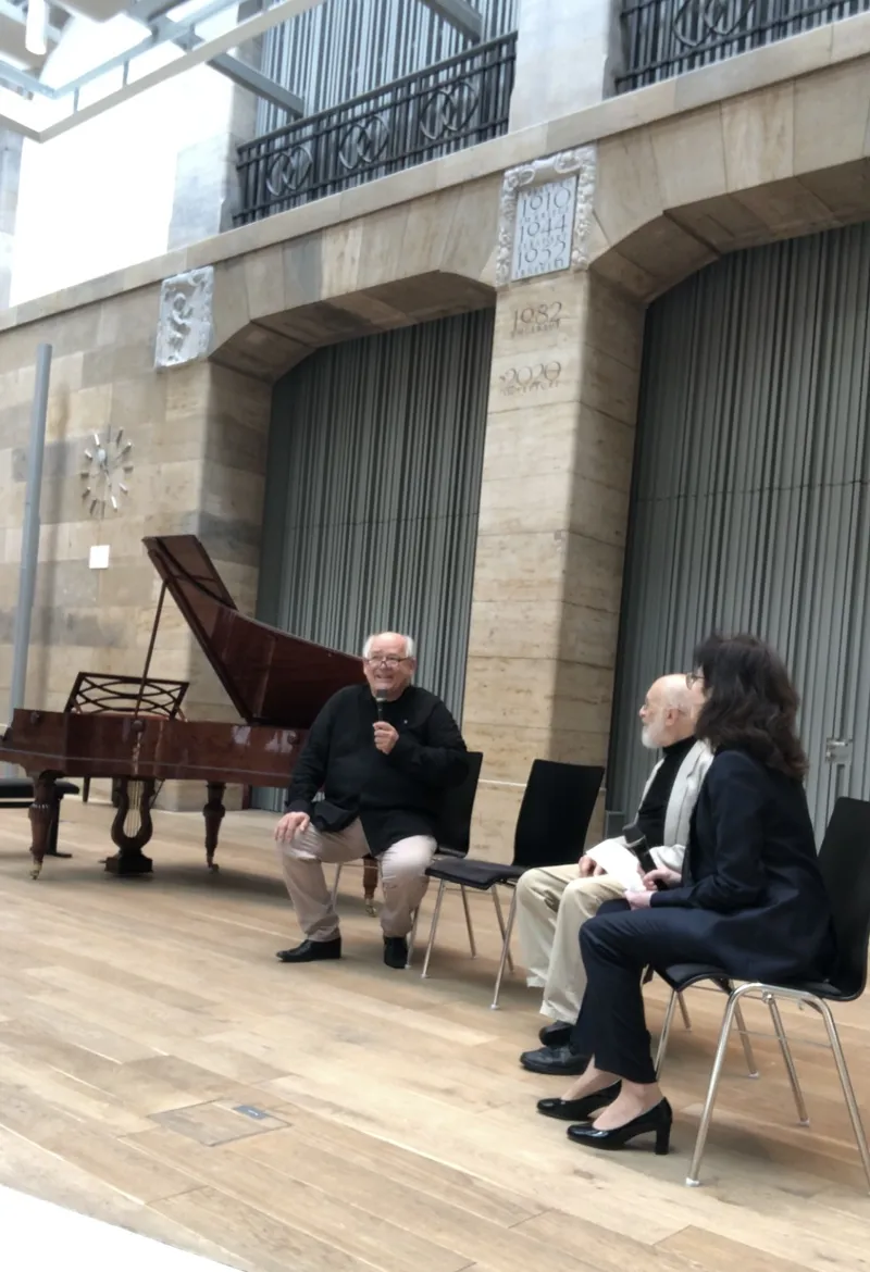 Podiumsgespräch : Pianoforte versus Fortepiano
